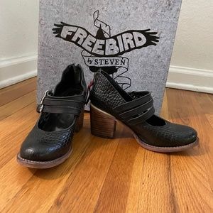 Freebird by Steven, RAMSEY in Crocodile Black, size 7